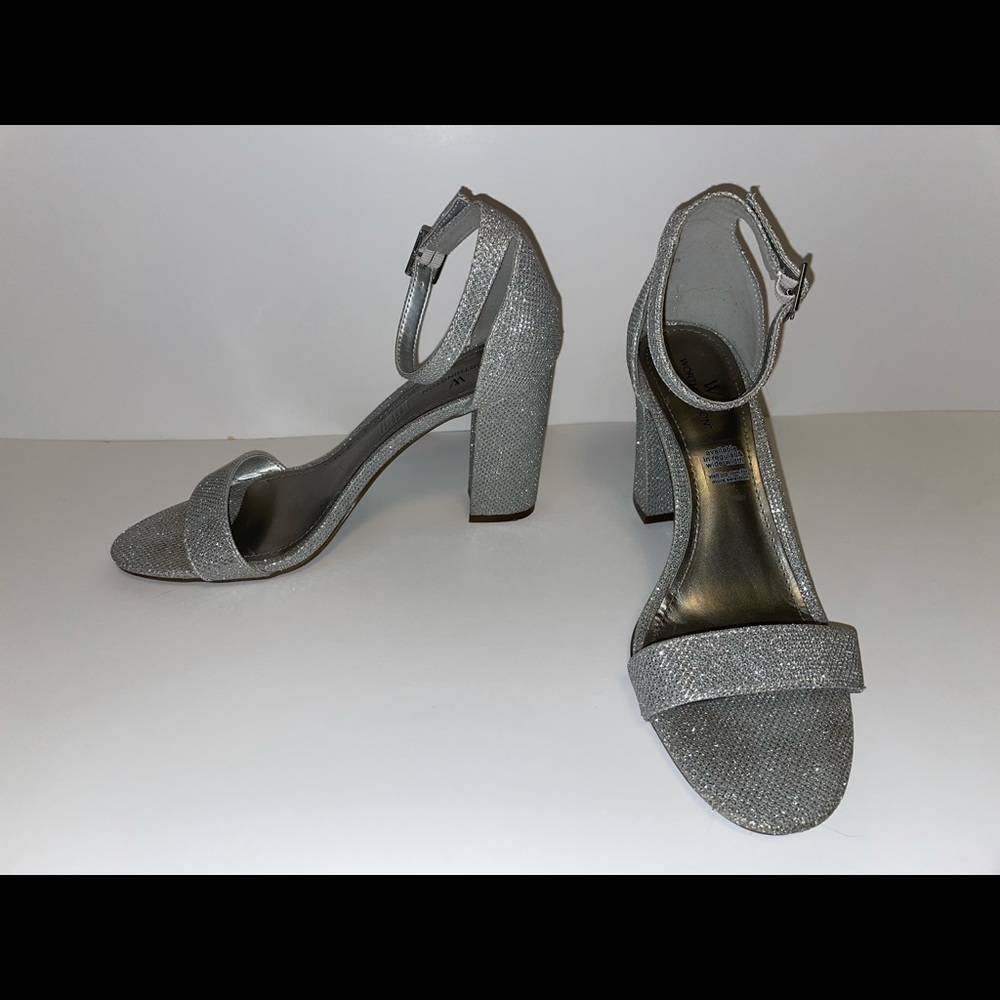 7.5 silver sparkly heels